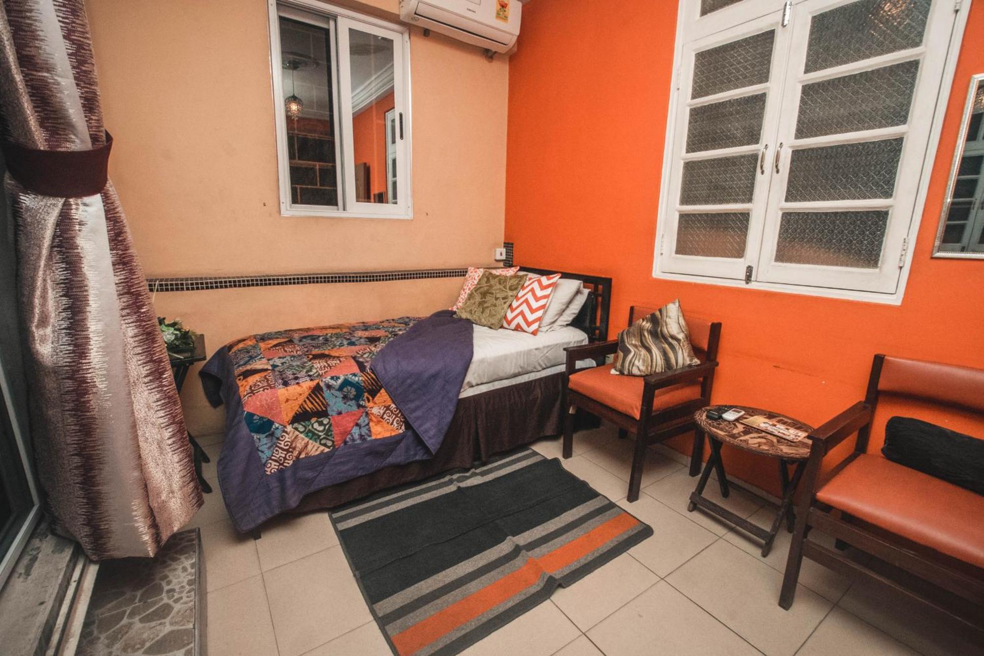 Jesiwa B'S Little Palace Accra Eksteriør billede
